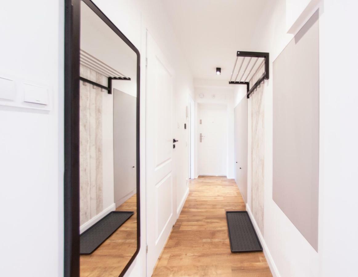 Family Luxury Comfort Old Town Apartament, 1-8, 2 Sypialnie I Salon, Parking W Cenie * Gdansk