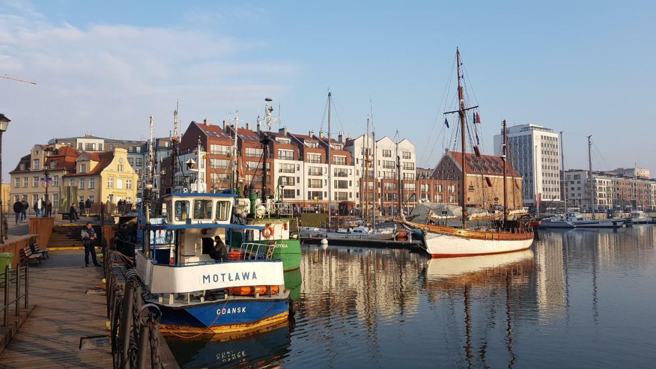 New 100m From Old Town And Marina *