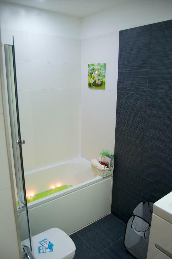 Holidays And City Break In Apartment *