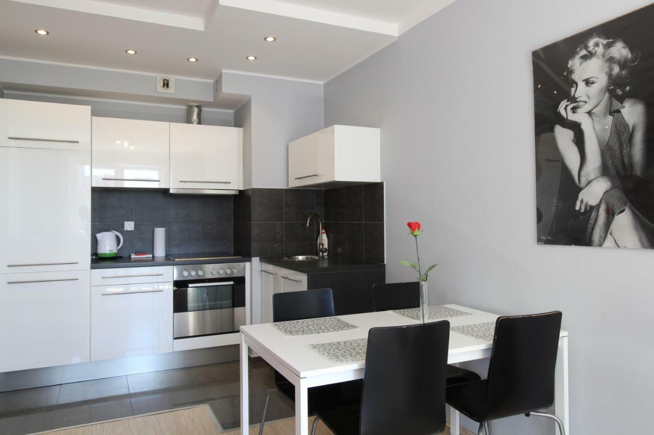Sea Apartment *