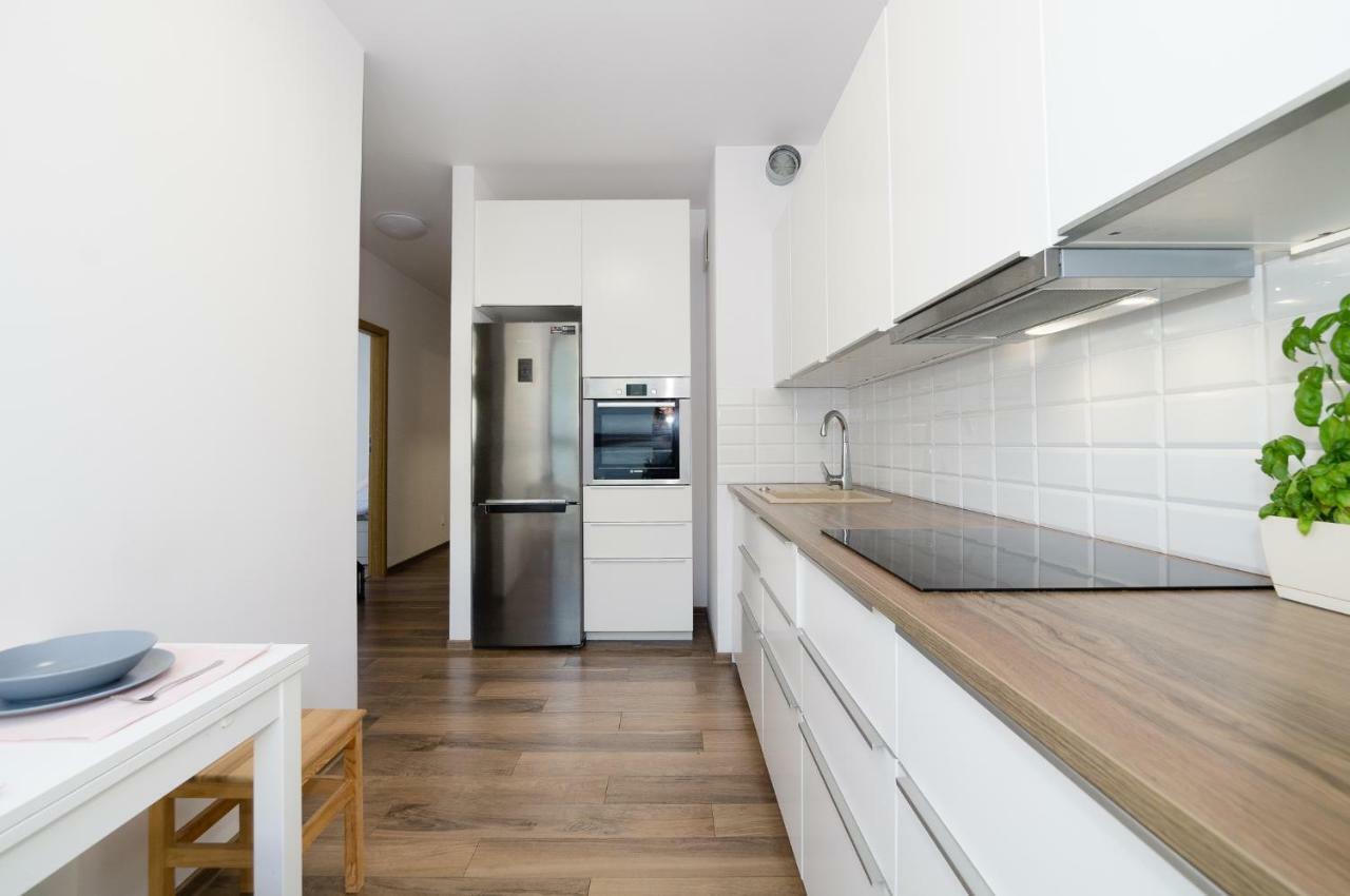 Chill Out Like A Local From Downtown Apt For 6 Parking Gdańsk