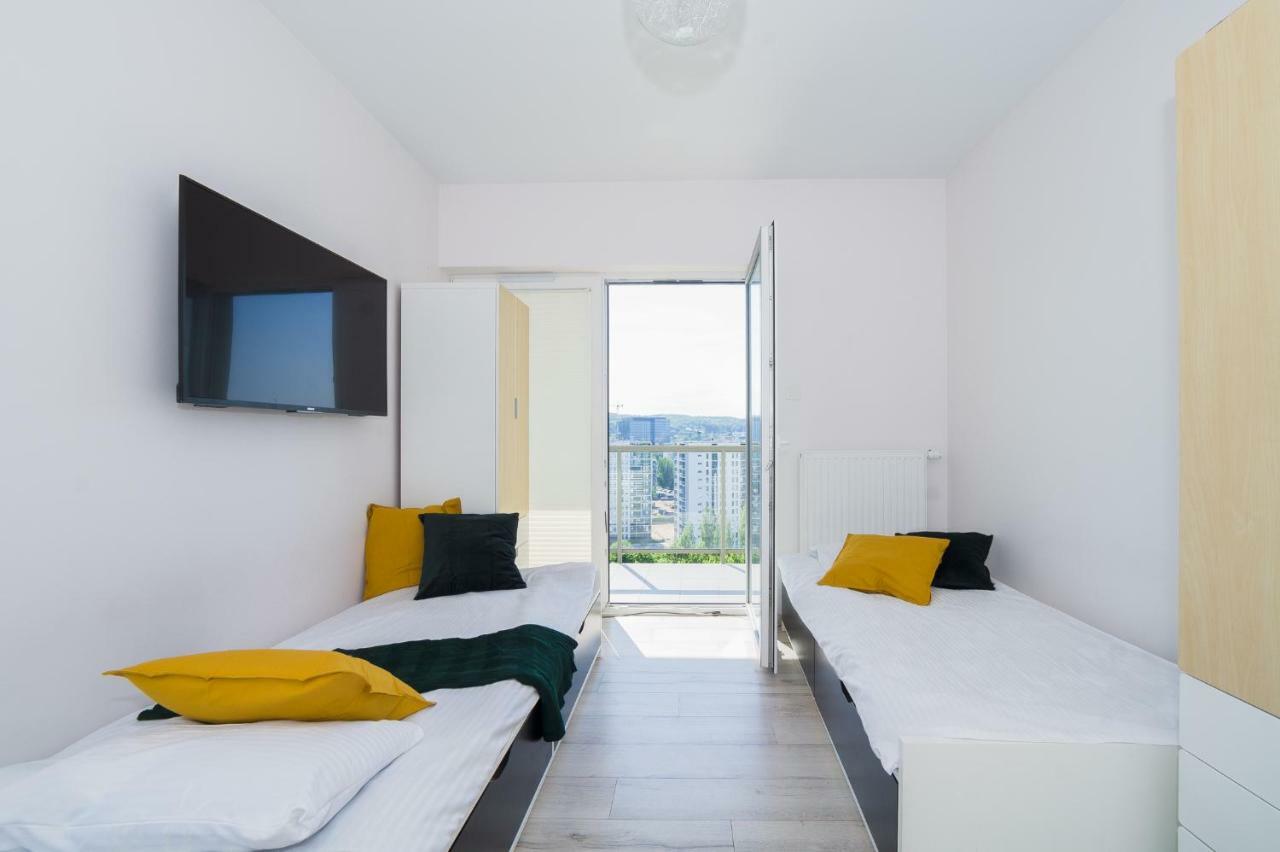 Feel Summer Vibes At 3br Panoramic View Apartment