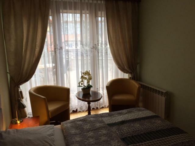 Bursztyn Homestay *