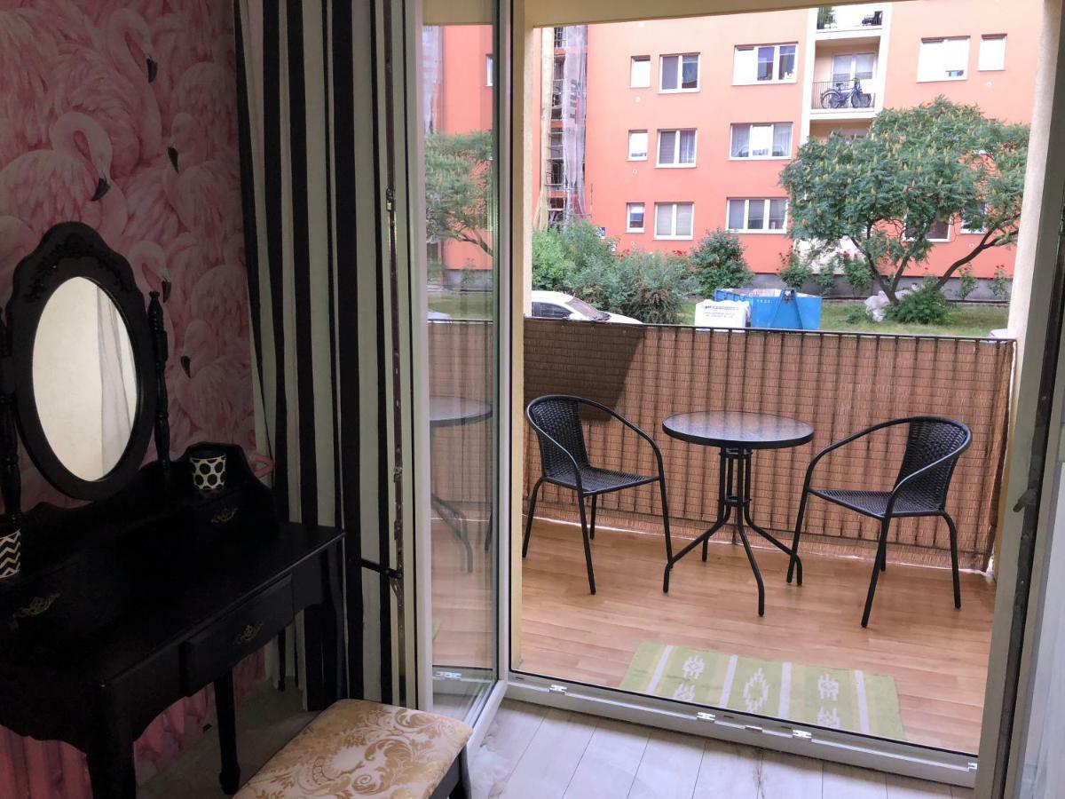 Hugo Apartment