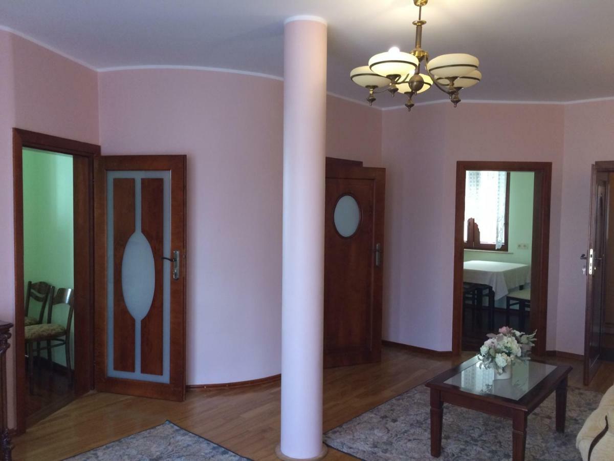 Bursztyn Homestay *
