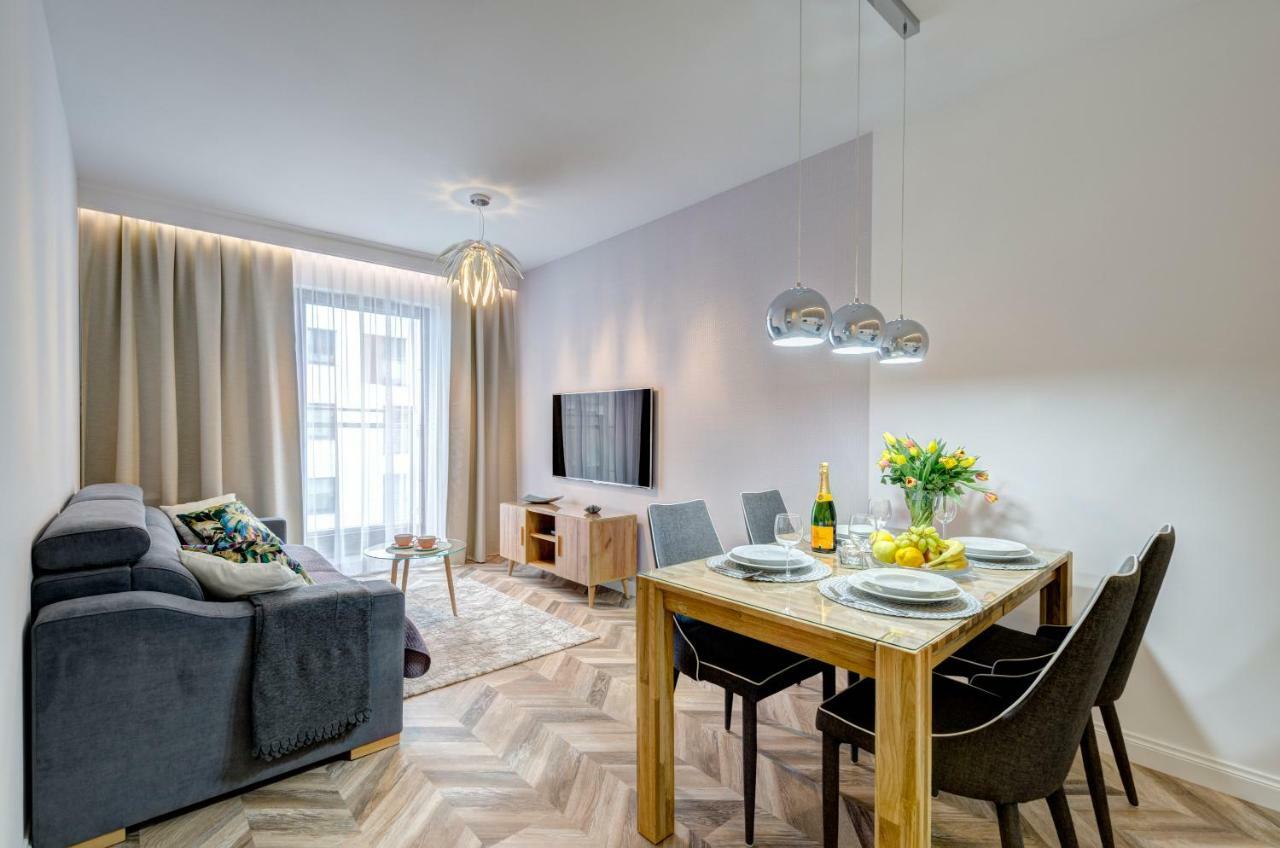 Live & Travel Number 1 Apartment