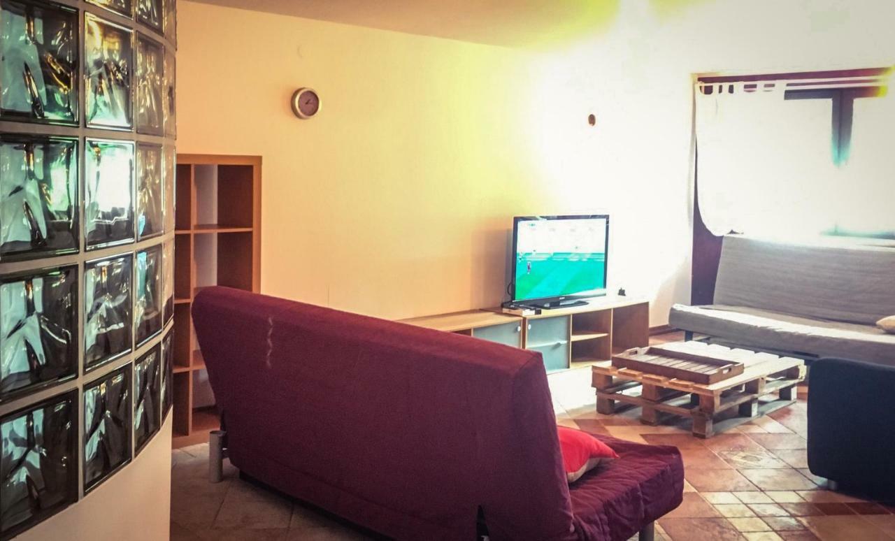 Melon Apartment