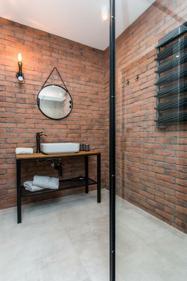 Modern & Classy Industrial - Browar Apartment Gdansk