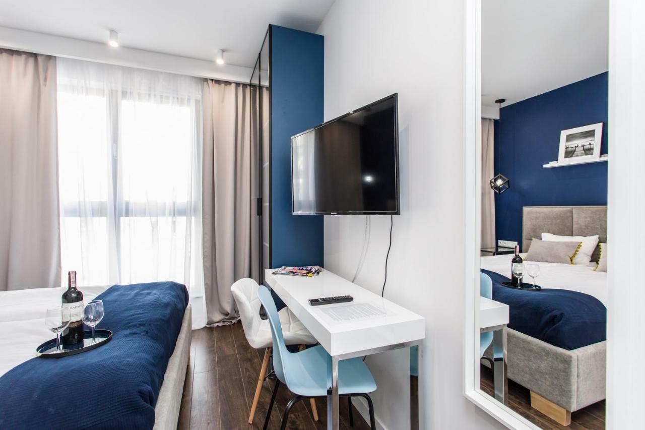 Modern & Classy Industrial - Browar Apartment *