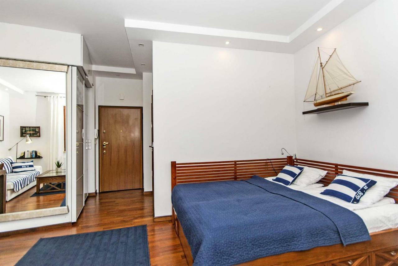 Pirat Rentyear Apartment *