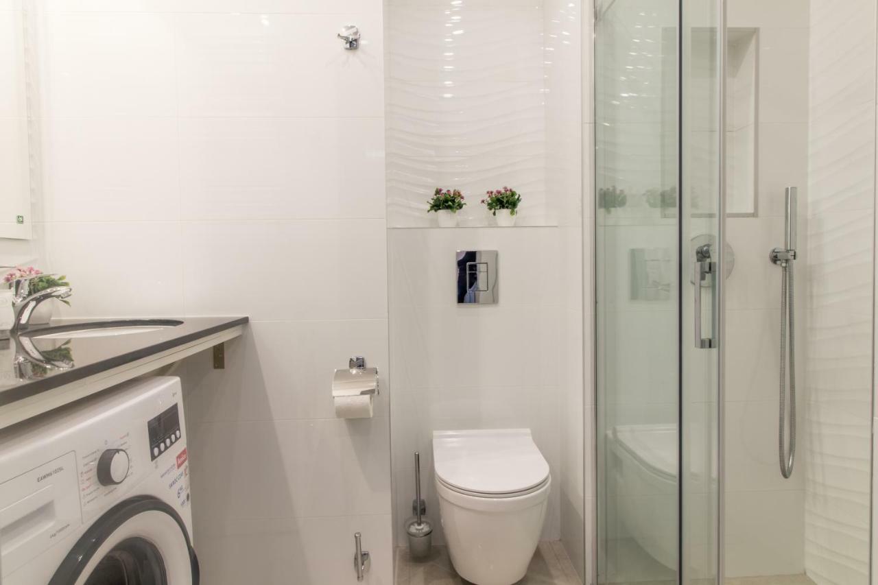 Golden Blue With Pool And Jacuzzi Apartment Gdansk