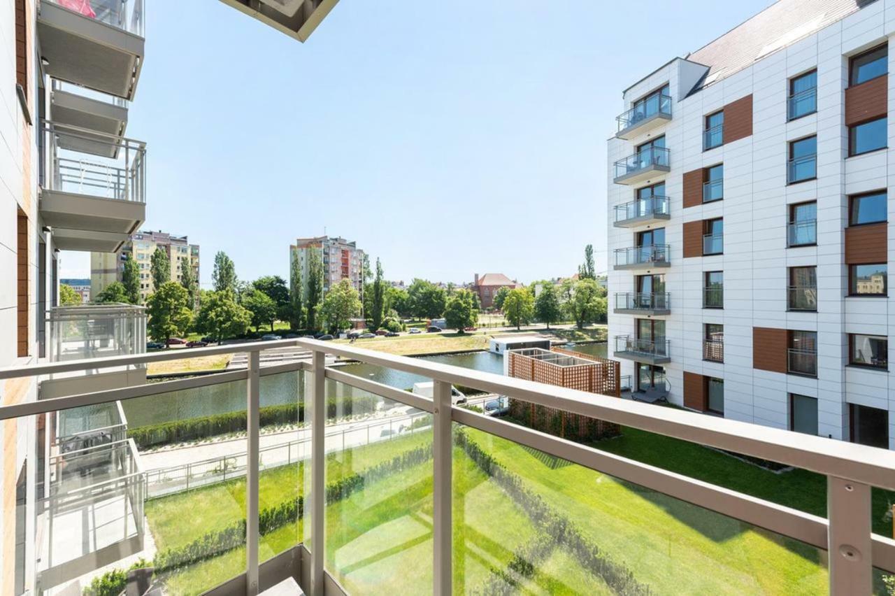 Center - Riverside By Apartmore *