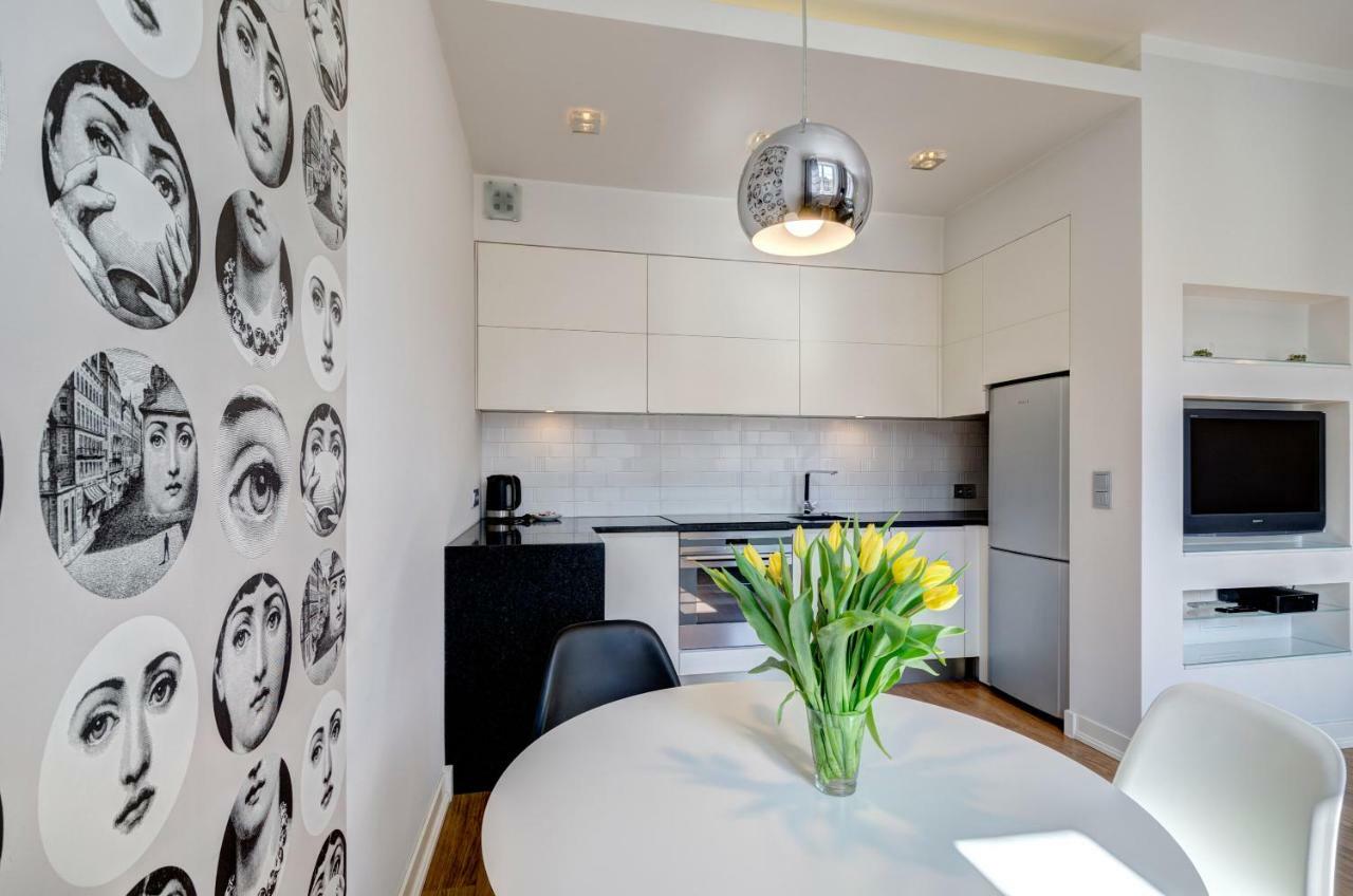 Stylish In Heart Of Oldtown Apartment *