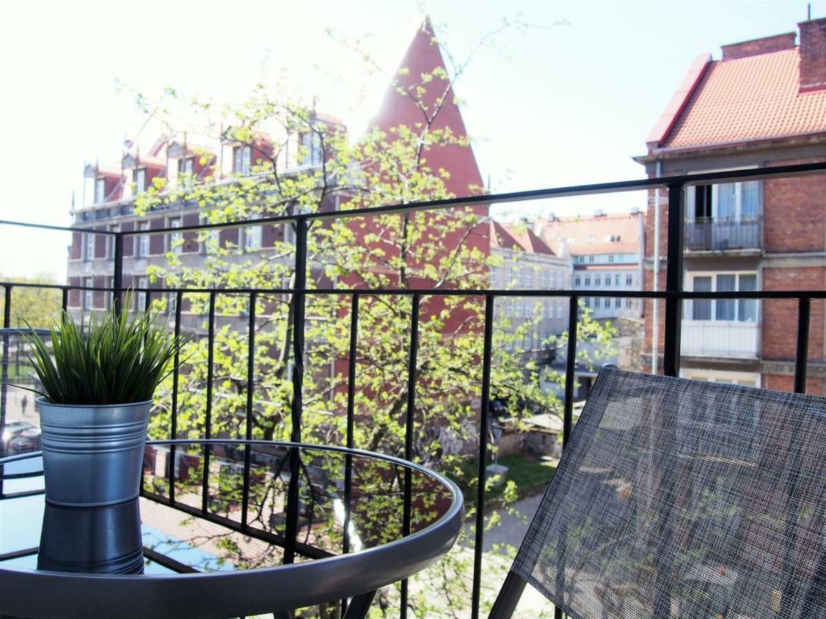 Dwa Lwy Stare Apartment