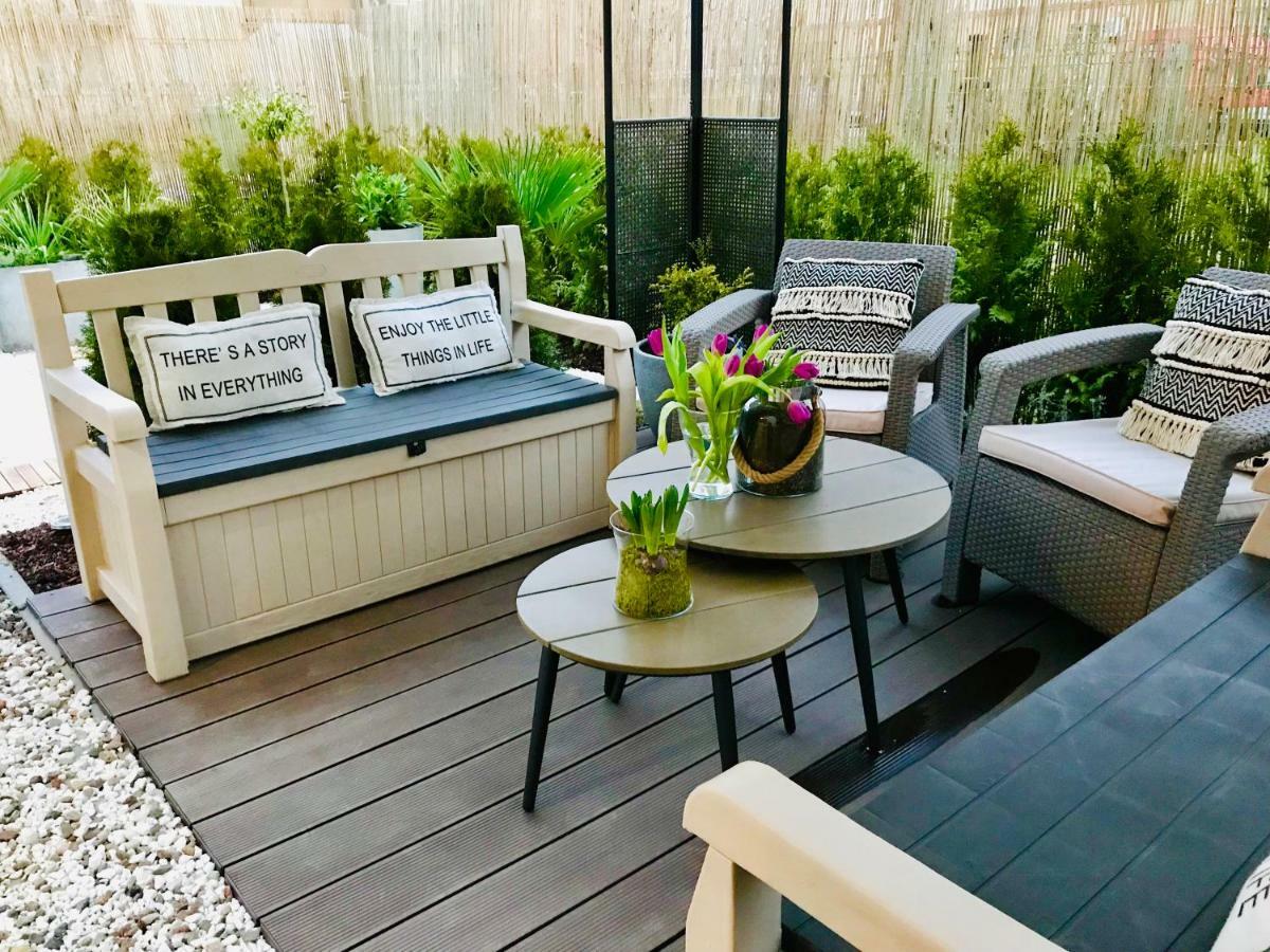 Apartment & Garden In The Old Town Gdansk