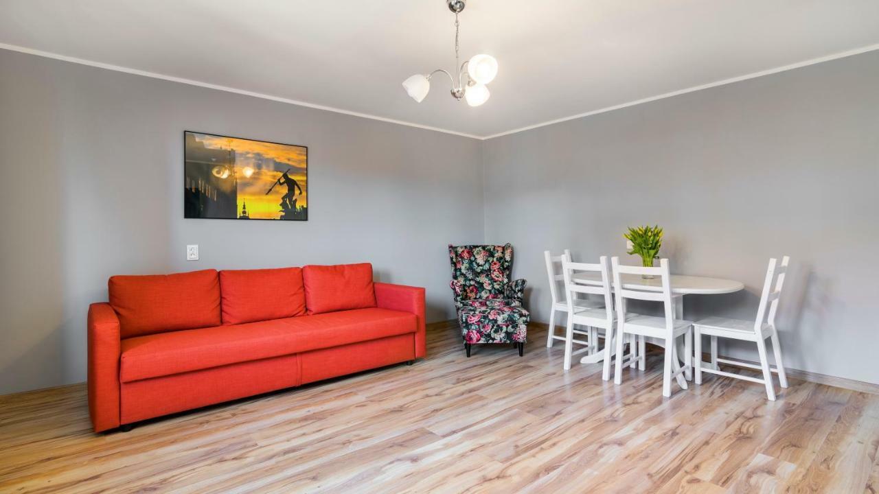 Lägenhet På 62 M² I Gammal Förort, Med 2 Sovrum Och 1 Badrum Lägenhet