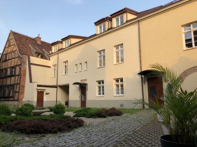 Moon River Old Town