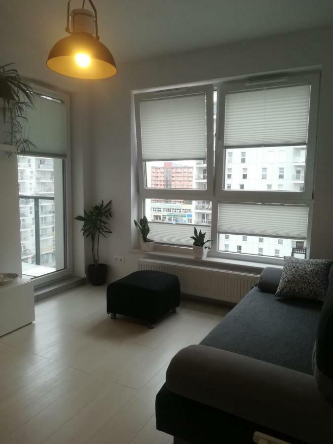 Apartment Obroncow Wybrzeza *