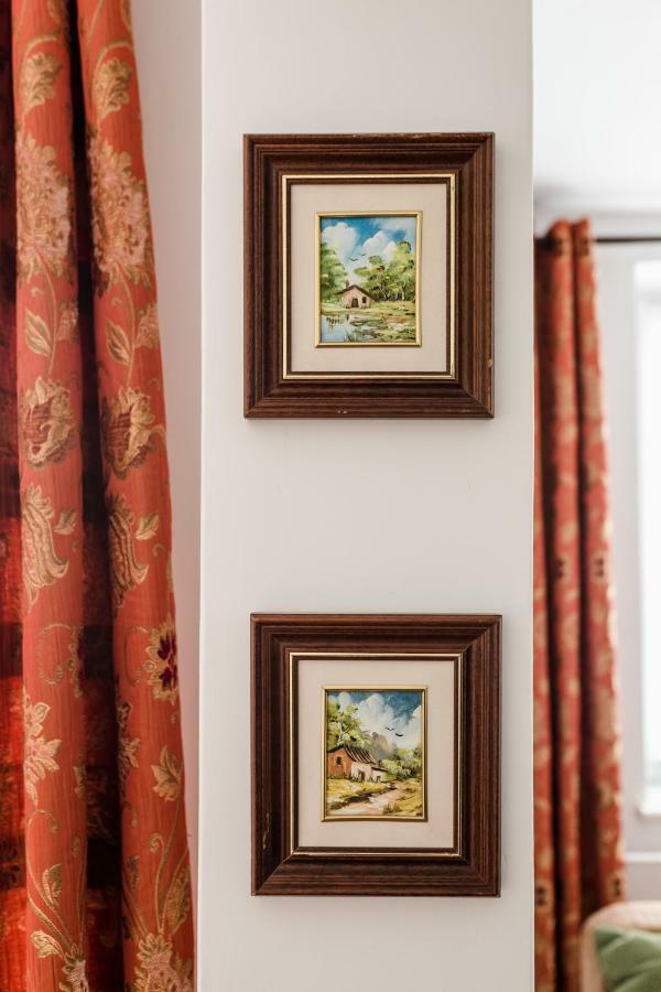 Old Town River View Apartment *