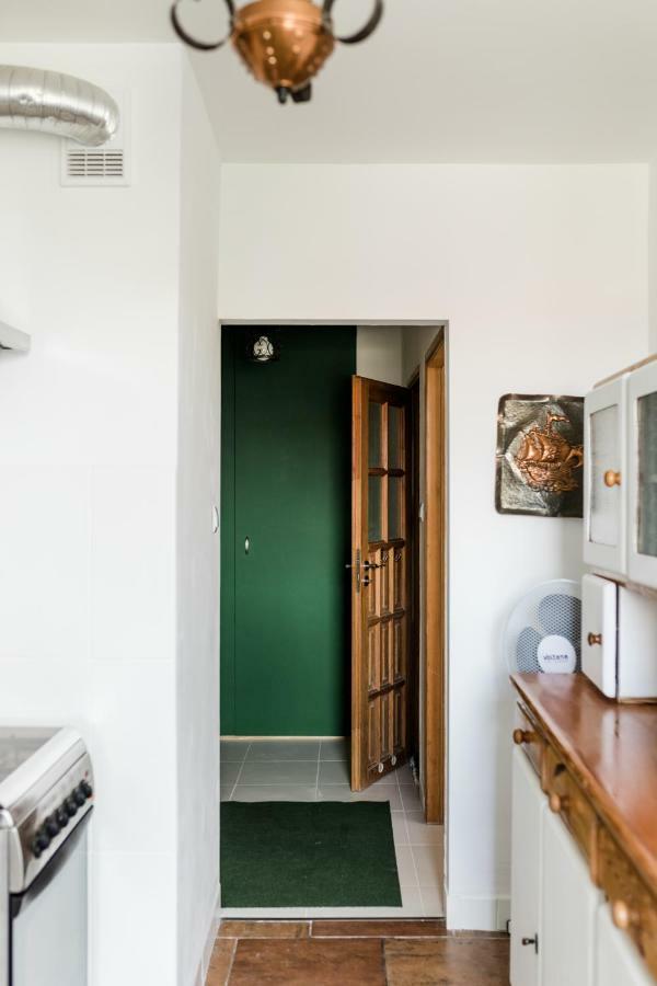 Old Town River View Apartment *
