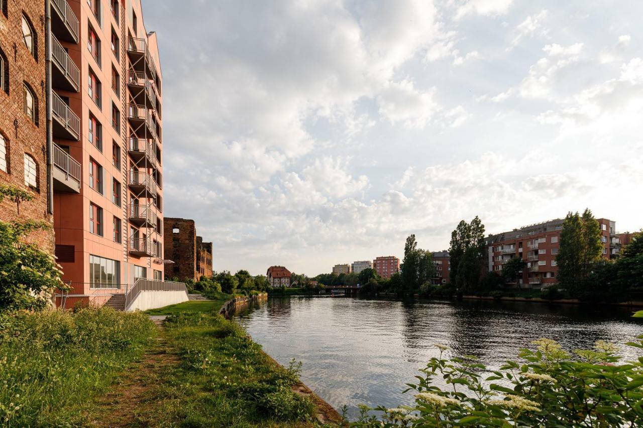 Waterlane Island _ Unique *
