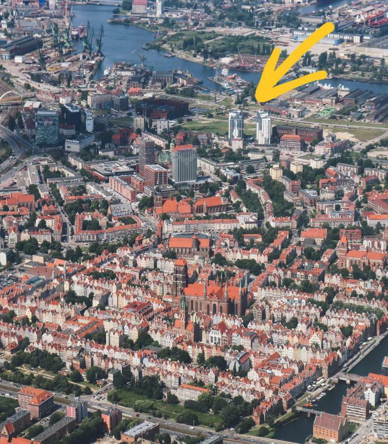 Yellow - Bastion Walowa Ev Center Free Parking In Garage Apartment Gdansk