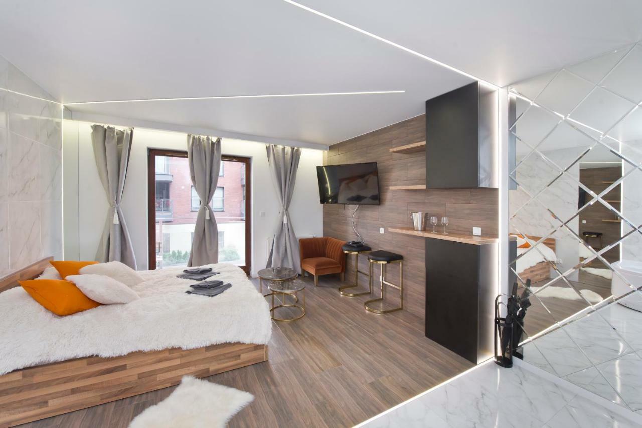 Yourapart Chmielna Park Exclusive Z Wanna Wolnostojaca Lub Jacuzzi Leilighet Gdańsk