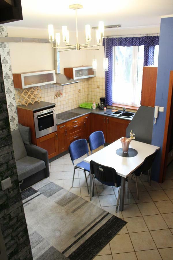 Apartament I -apartamenty W Gorach I Nad Morzem *