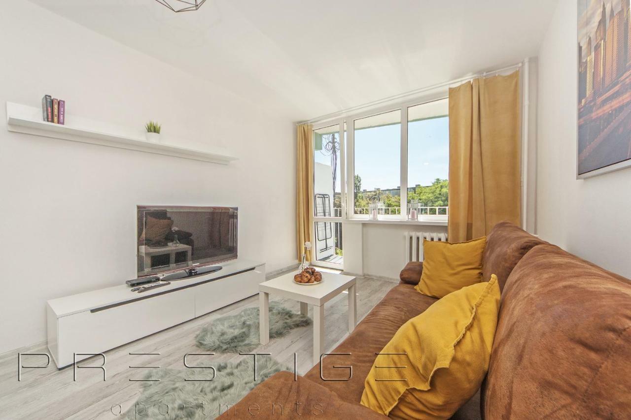 Reagan Park Apartment *