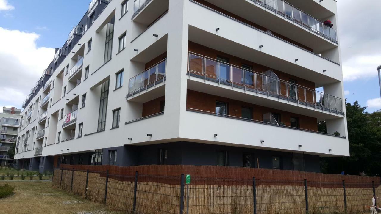 Orange House Apartment