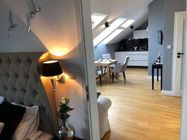 Moon River Old Town Apartment *