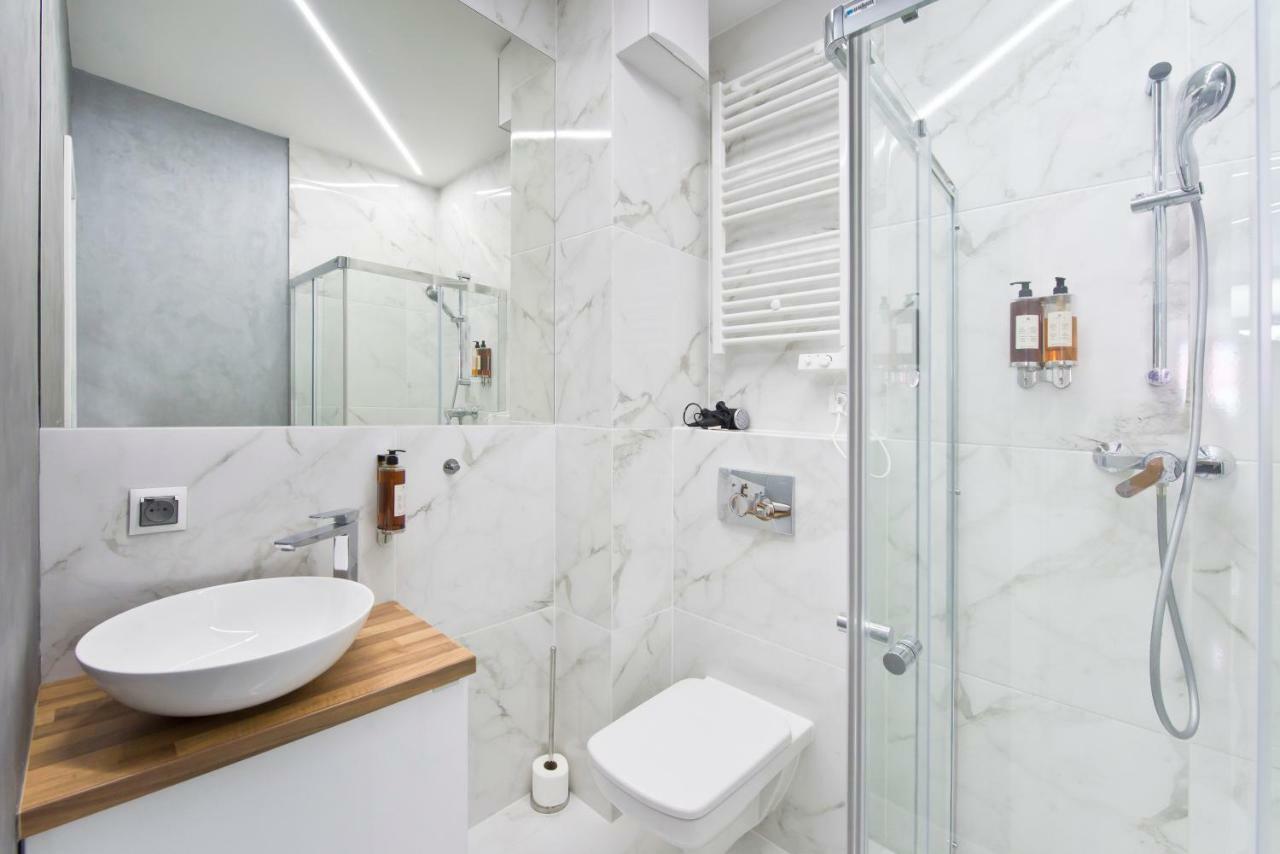 Yourapart Chmielna Park Exclusive Z Wanna Wolnostojaca Lub Jacuzzi * Gdańsk