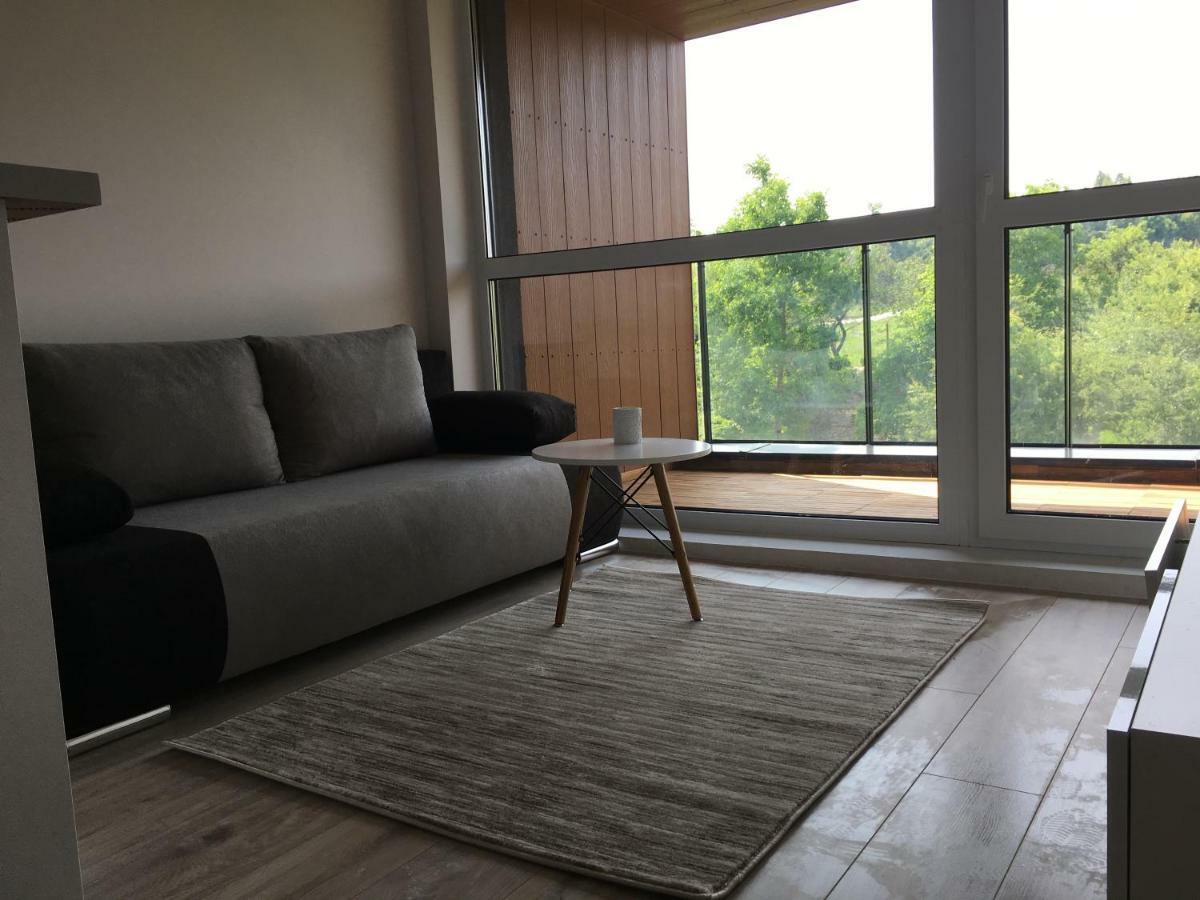 Apartment Hills *