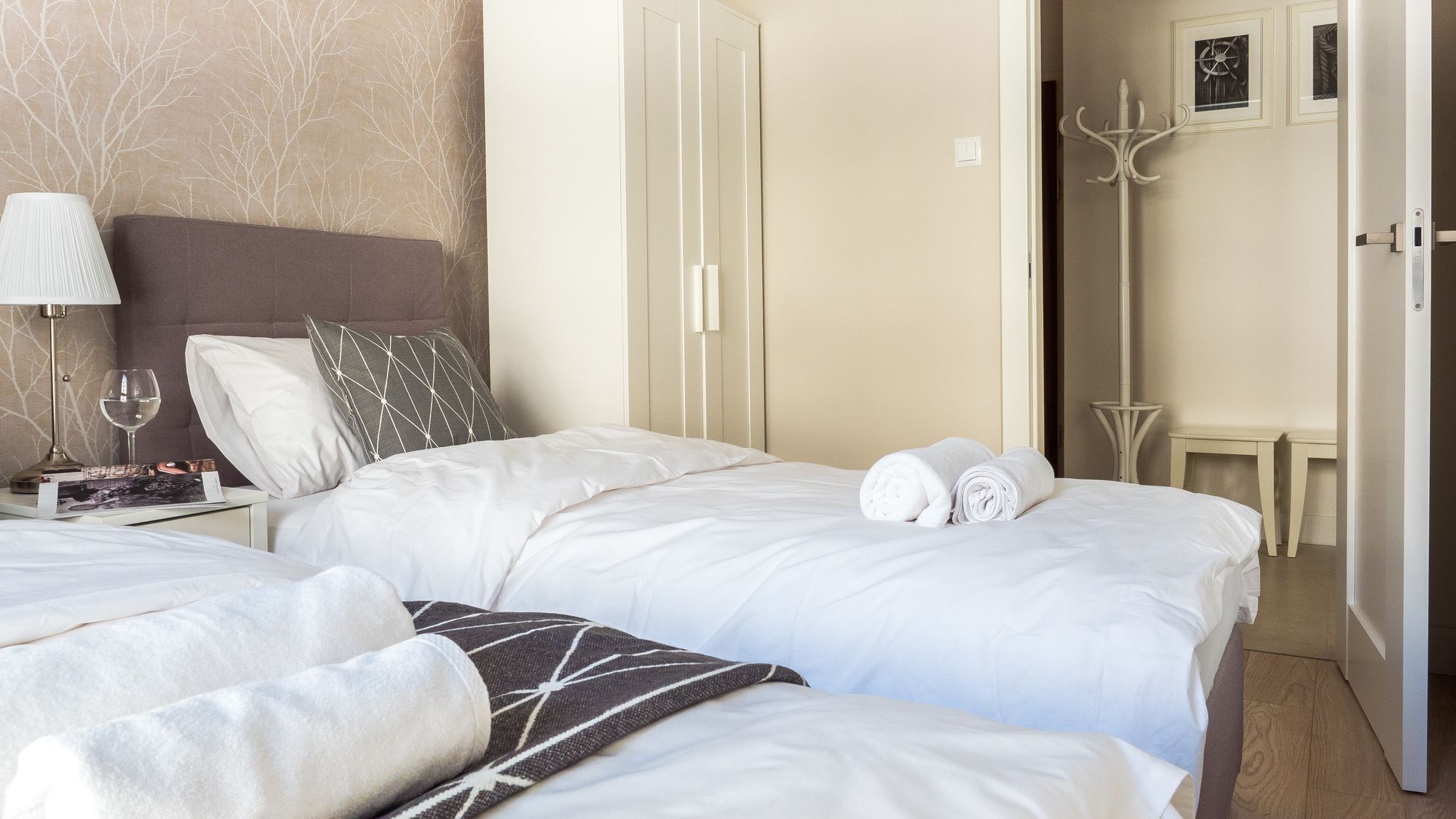 Center By Apartmore