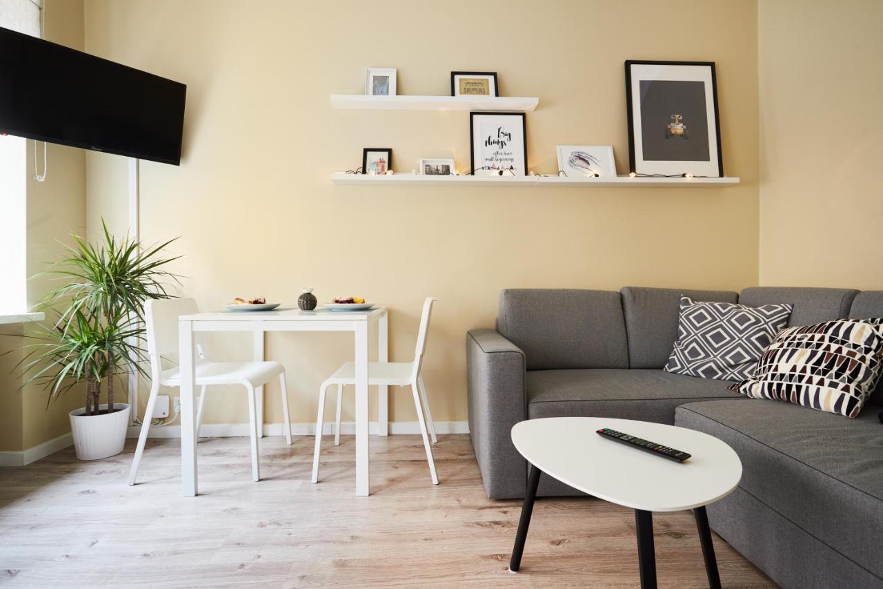 Ropemaker Street Apartment *