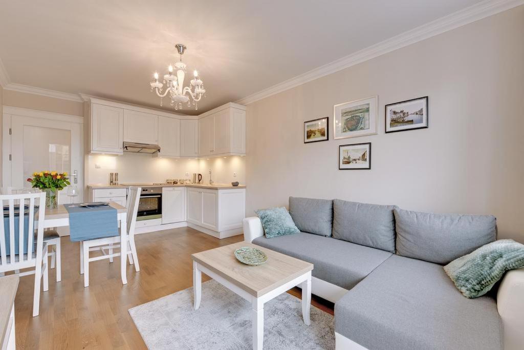 Long Gardens Oldtown Apartment