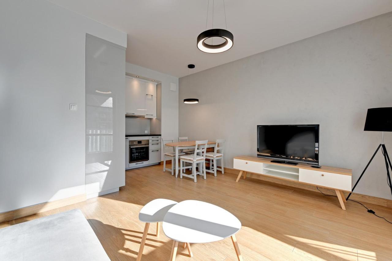 Near The Sea - Free Private Parking Apartment Gdansk