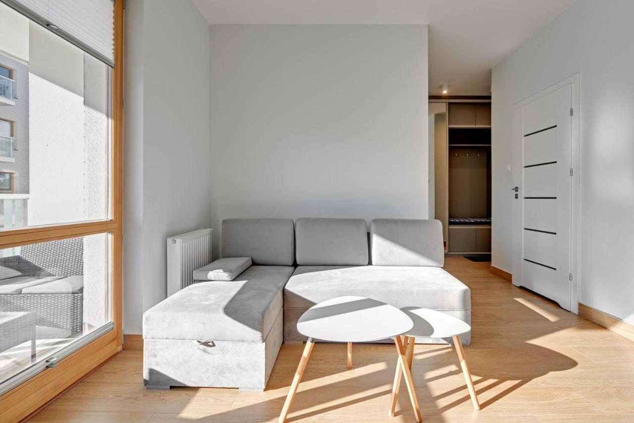 Apartment Near The Sea - Free Private Parking