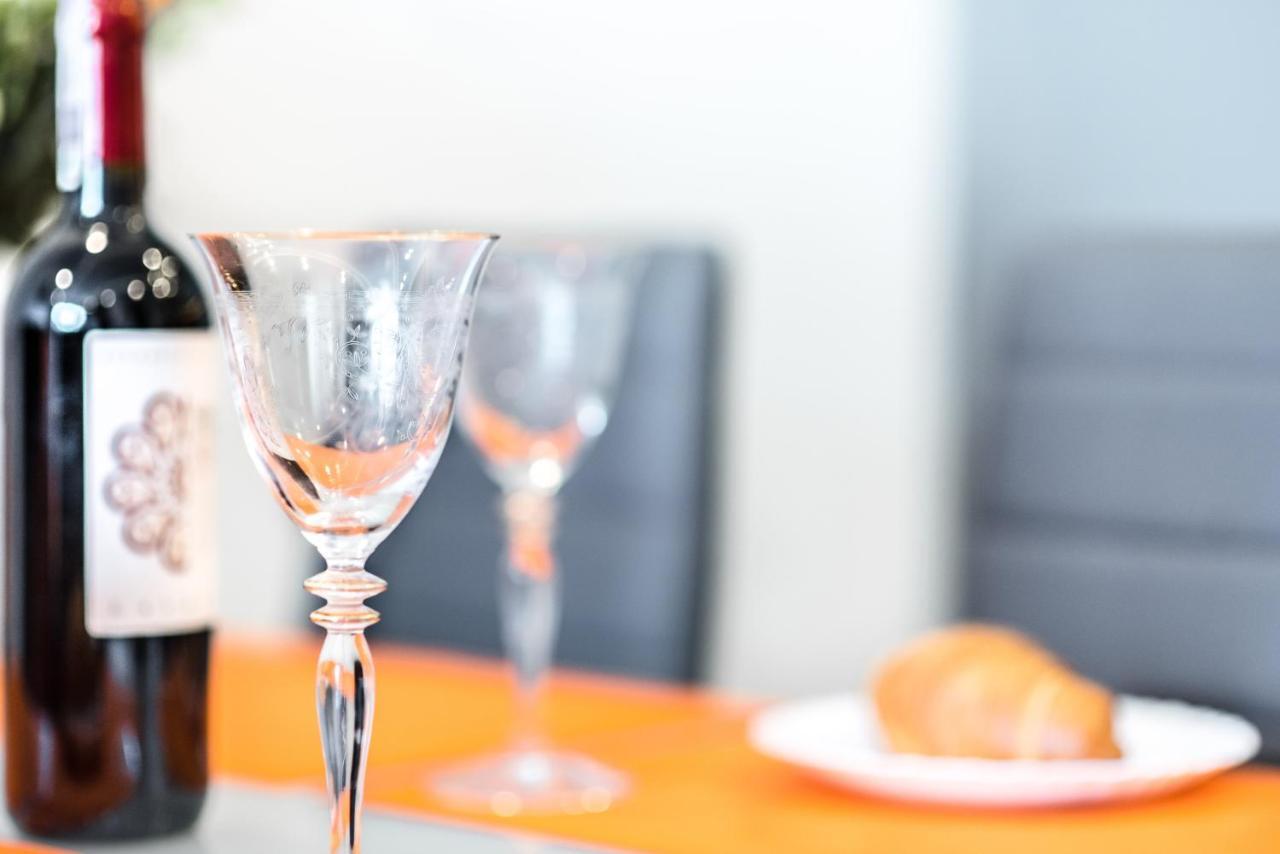 Orange Dream Apartment *