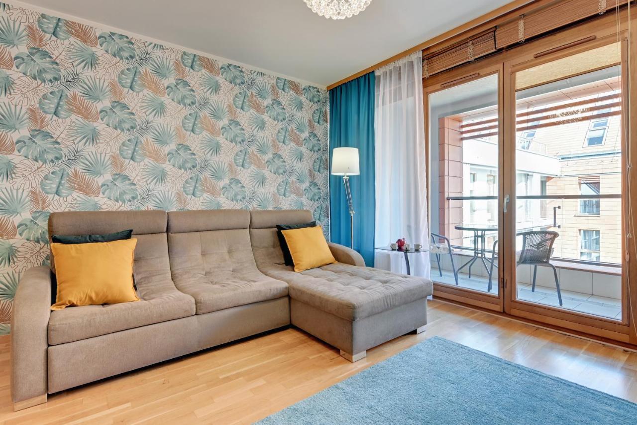Aura Triapart Apartment