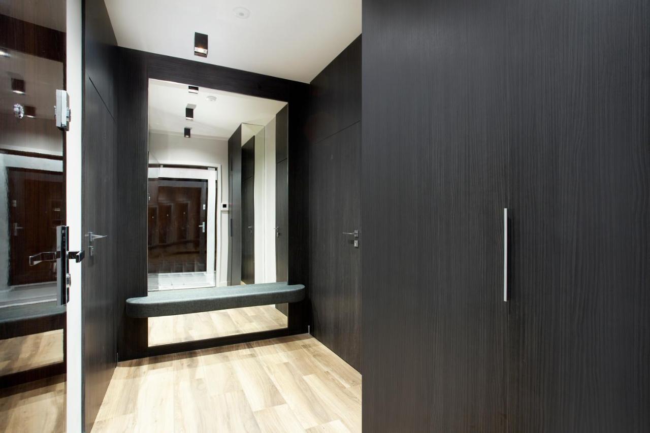 Ms Bra Bank Iii Apartment *