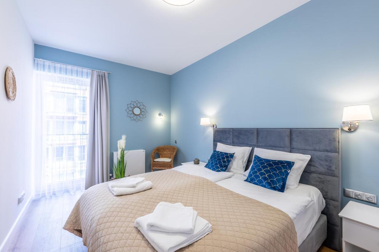 Wave - Blue Old Town Apartment *