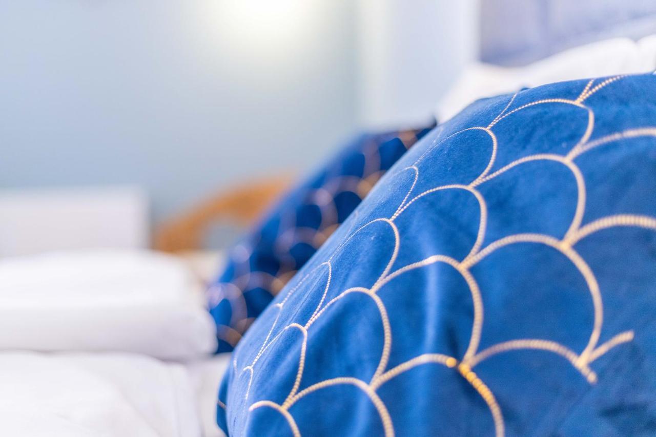 Wave - Blue Old Town Apartment