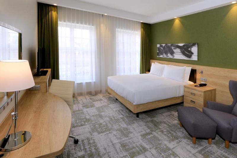 Hampton By Hilton Old Town 3*