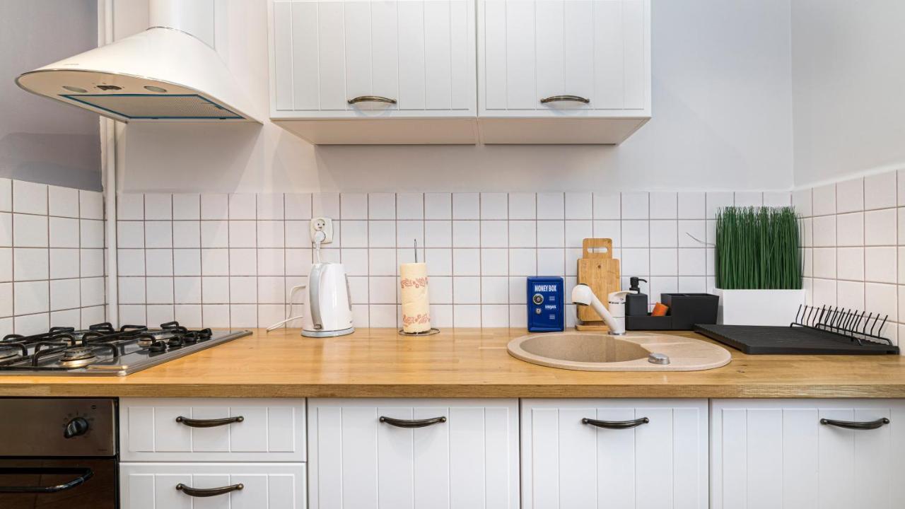Maya's Flats & Resorts - Old Town Mariacka Apartment *