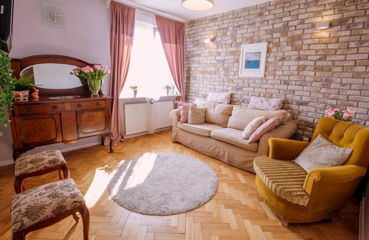 Romantic Old City Apartment