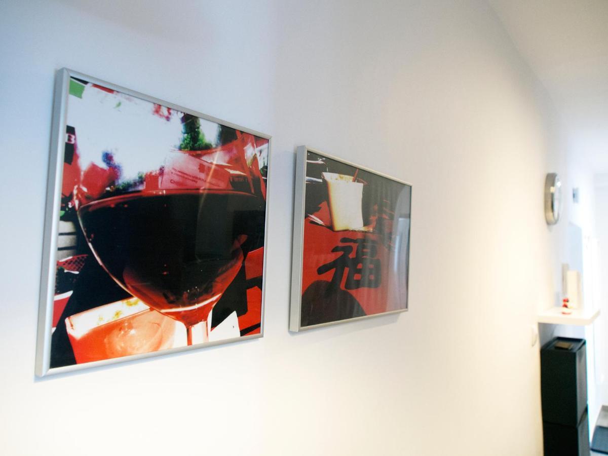 Scandinavian Style 3 Bedrooms, Great Location Apartment Gdansk