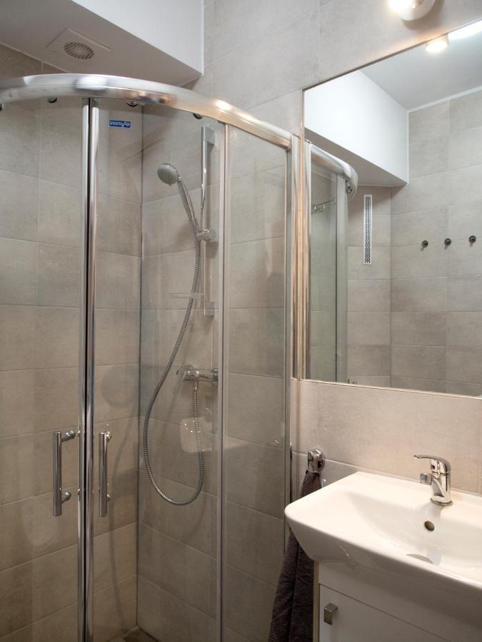 Apartment Scandinavian Style 3 Bedrooms, Great Location *