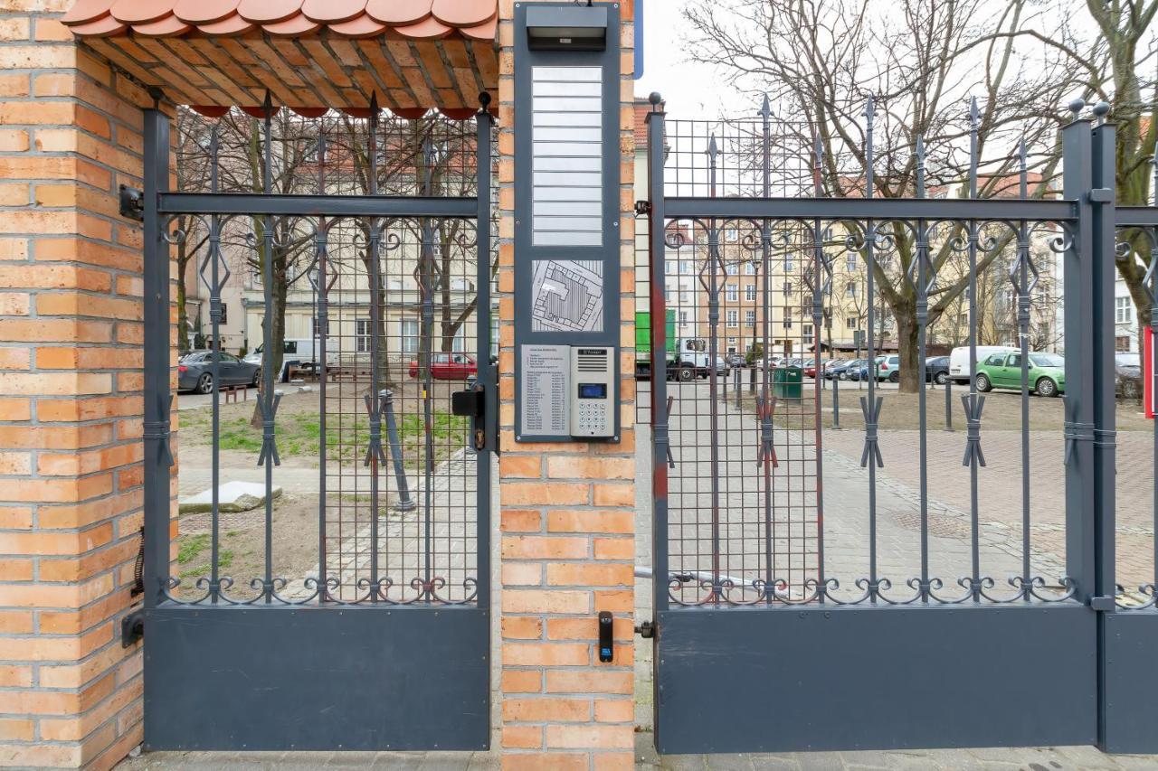 Old Town Dluga By Renters Apartment *