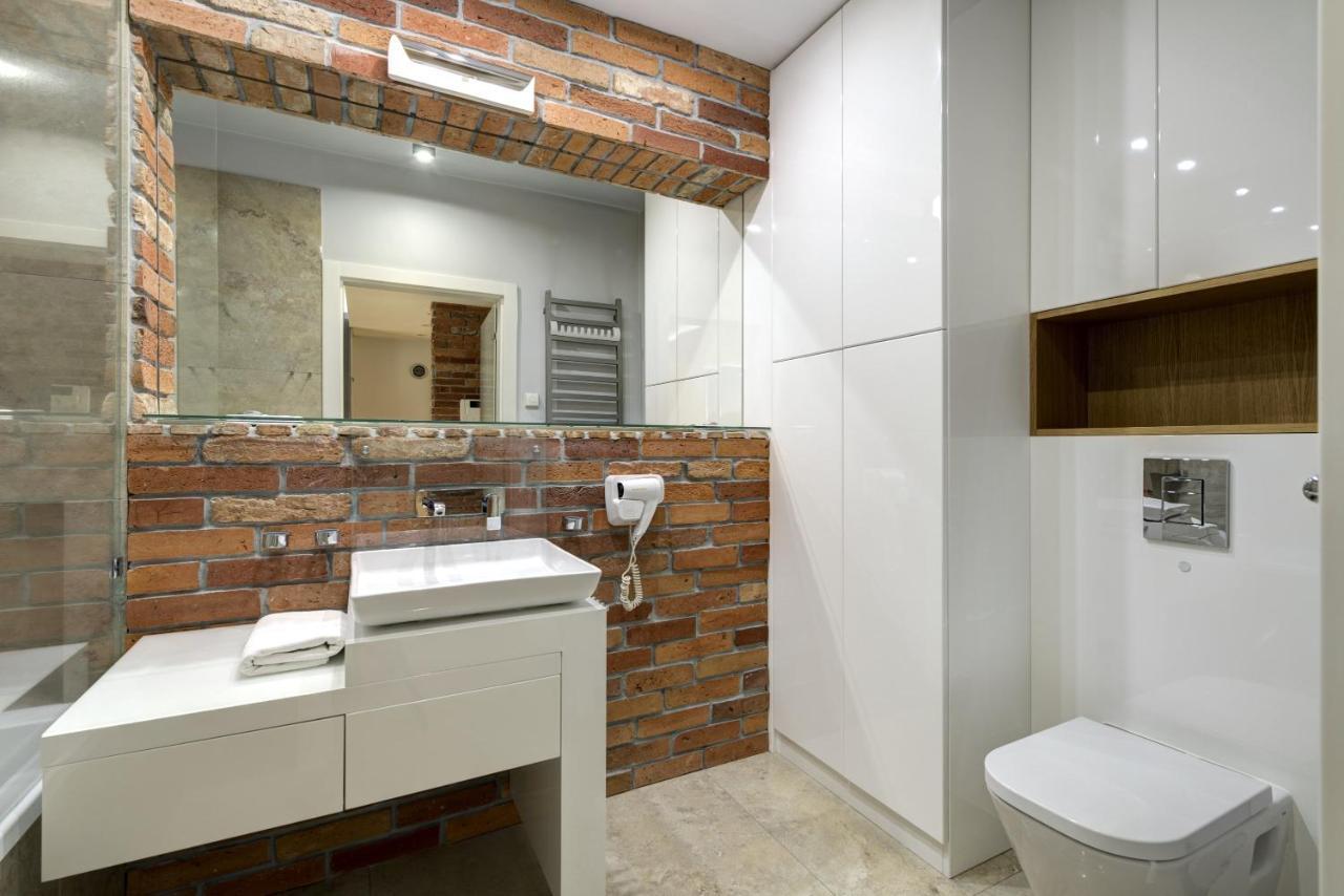 3 - Waterlane Valhalla *